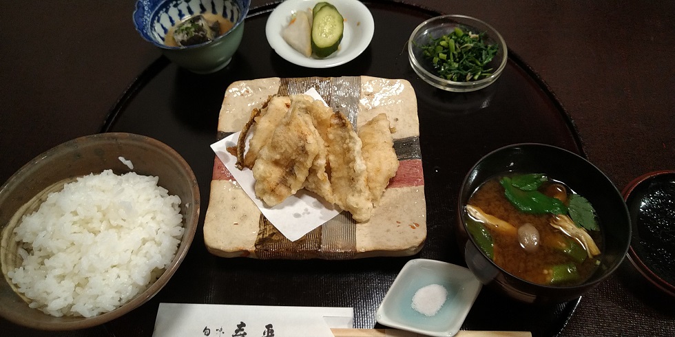 【福井でランチ】旬味 泰平 で日替わり定食 食べログでも高評価　きすの天ぷら