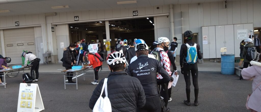 【参戦記】2022鈴鹿８Hエンデューロ 4時間ロード/チームにクロスバイクで　受付