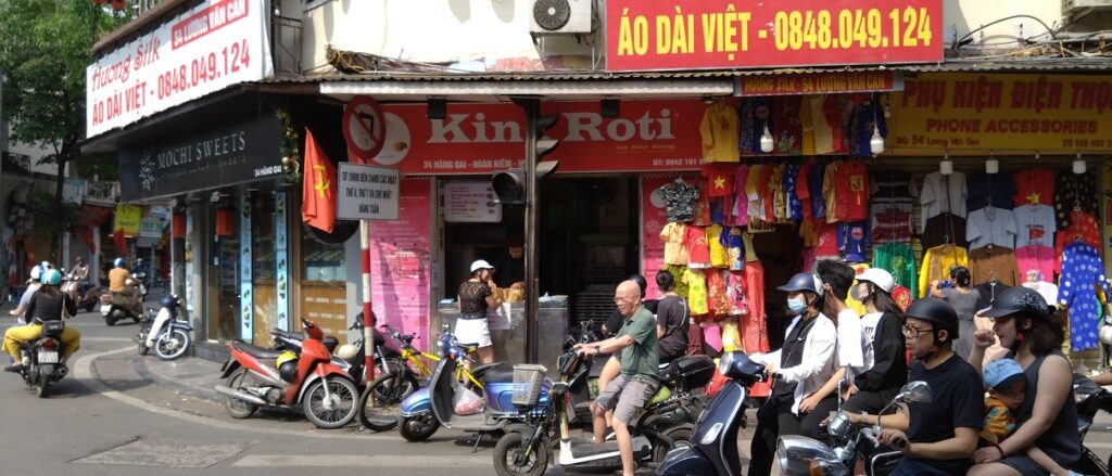 【ベトナムグルメ】ベトナム人がすすめる King Rotiとは　King Rotiの外観