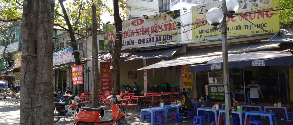 ベトナム観光 ハノイでおすすめ 優しい甘さのスイーツ♪　店舗外観　Thạch Dừa Đồng Tháp
