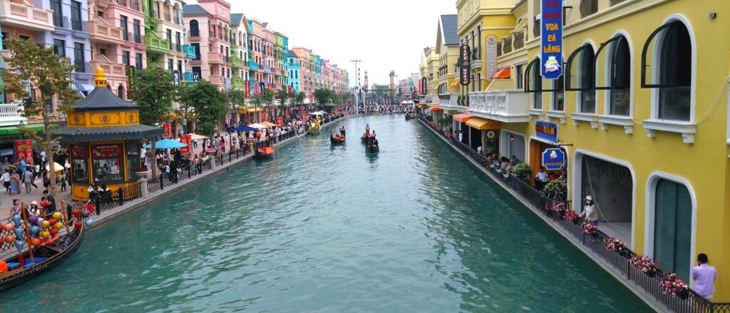 【ベトナム観光】ハノイでベネチア？郊外のおすすめスポット　水路
