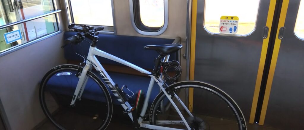 自転車をそのままのせる電車 近江鉄道サイクルトレイン　自転車とともに