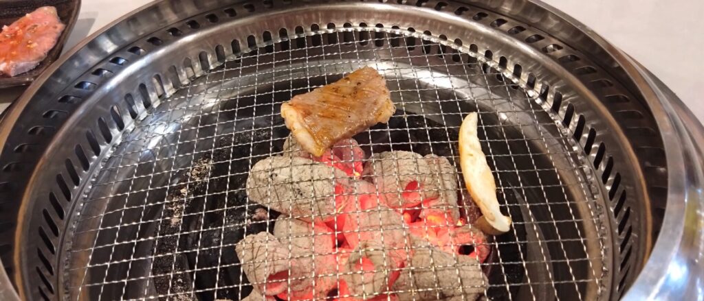 【ハノイ日本食】こんな店を待っていた ひとり焼肉に最適♪　炭火焼