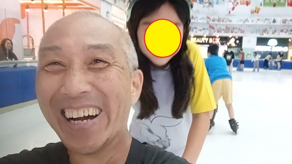 【ハノイ観光の穴場】夏でも楽しめるアイススケート