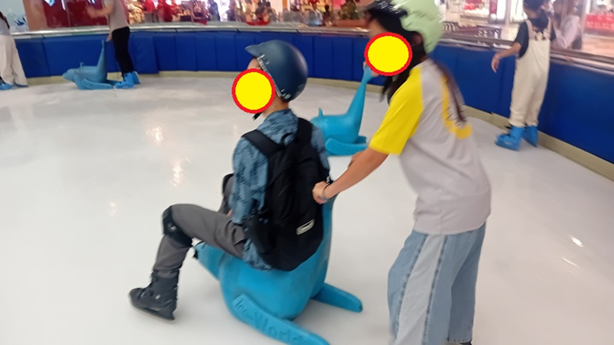 【ハノイ観光の穴場】夏でも楽しめるアイススケート